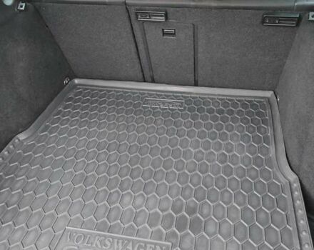 Серый Фольксваген Гольф, объемом двигателя 1.6 л и пробегом 280 тыс. км за 8200 $, фото 5 на Automoto.ua