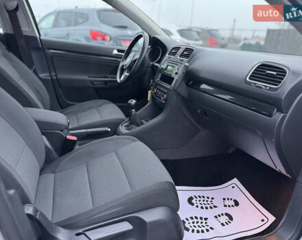 Сірий Фольксваген Гольф, об'ємом двигуна 1.6 л та пробігом 220 тис. км за 7950 $, фото 37 на Automoto.ua