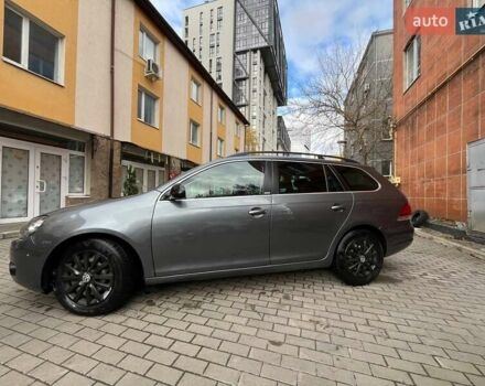 Серый Фольксваген Гольф, объемом двигателя 1.97 л и пробегом 302 тыс. км за 9000 $, фото 2 на Automoto.ua