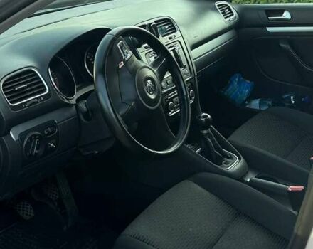 Серый Фольксваген Гольф, объемом двигателя 1.6 л и пробегом 327 тыс. км за 7699 $, фото 13 на Automoto.ua