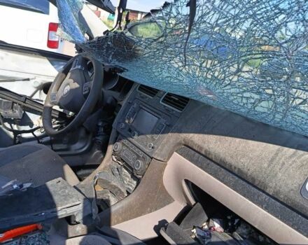 Серый Фольксваген Гольф, объемом двигателя 1.6 л и пробегом 180 тыс. км за 3000 $, фото 6 на Automoto.ua