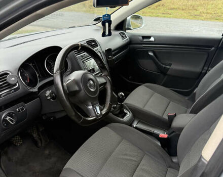 Серый Фольксваген Гольф, объемом двигателя 1.6 л и пробегом 270 тыс. км за 8300 $, фото 8 на Automoto.ua