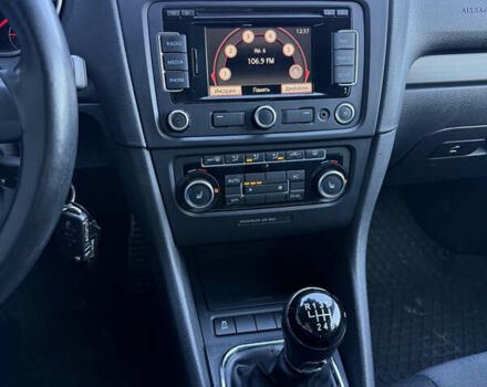 Серый Фольксваген Гольф, объемом двигателя 1.6 л и пробегом 270 тыс. км за 8500 $, фото 11 на Automoto.ua