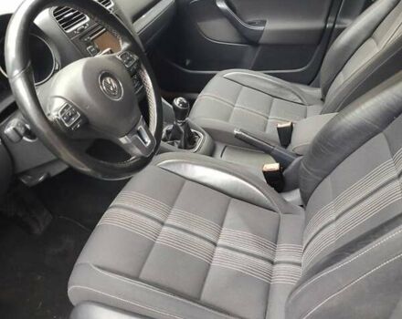 Серый Фольксваген Гольф, объемом двигателя 1.6 л и пробегом 225 тыс. км за 7900 $, фото 11 на Automoto.ua