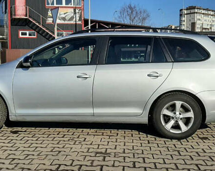 Серый Фольксваген Гольф, объемом двигателя 1.6 л и пробегом 230 тыс. км за 8500 $, фото 12 на Automoto.ua