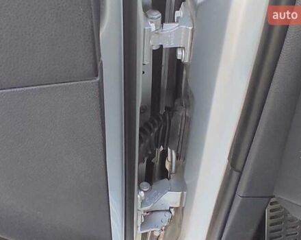 Серый Фольксваген Гольф, объемом двигателя 1.6 л и пробегом 257 тыс. км за 8000 $, фото 36 на Automoto.ua