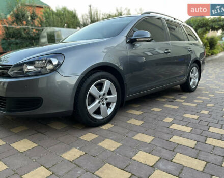 Сірий Фольксваген Гольф, об'ємом двигуна 1.6 л та пробігом 250 тис. км за 8999 $, фото 1 на Automoto.ua
