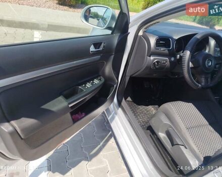 Сірий Фольксваген Гольф, об'ємом двигуна 1.6 л та пробігом 290 тис. км за 9000 $, фото 1 на Automoto.ua