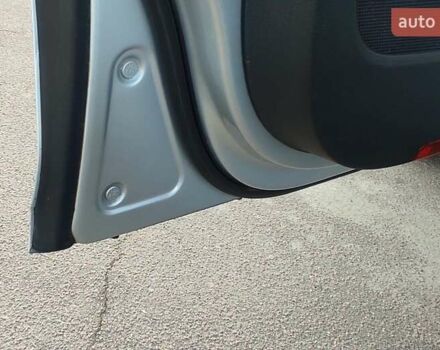 Серый Фольксваген Гольф, объемом двигателя 1.6 л и пробегом 257 тыс. км за 8000 $, фото 34 на Automoto.ua