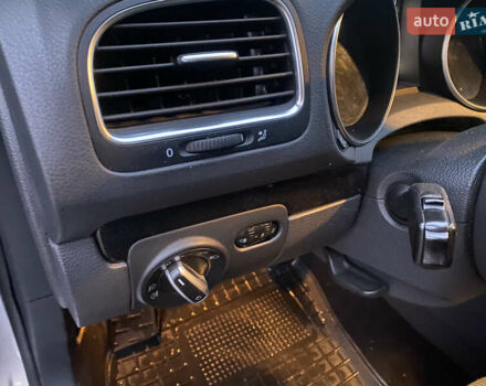 Серый Фольксваген Гольф, объемом двигателя 1.6 л и пробегом 240 тыс. км за 8350 $, фото 13 на Automoto.ua