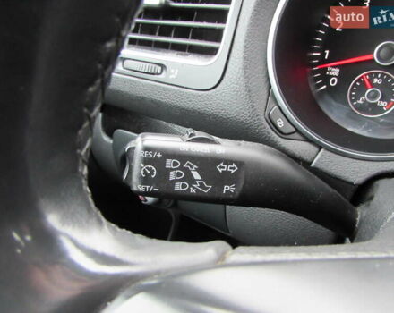 Серый Фольксваген Гольф, объемом двигателя 1.2 л и пробегом 200 тыс. км за 8400 $, фото 23 на Automoto.ua