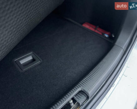 Сірий Фольксваген Гольф, об'ємом двигуна 2 л та пробігом 240 тис. км за 10850 $, фото 21 на Automoto.ua