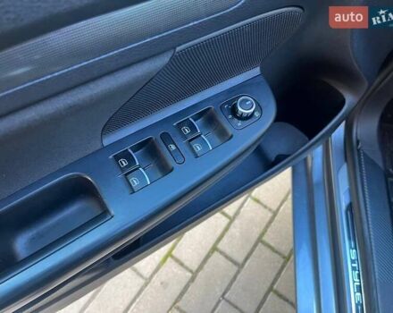 Серый Фольксваген Гольф, объемом двигателя 1.97 л и пробегом 302 тыс. км за 9000 $, фото 24 на Automoto.ua