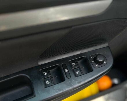 Серый Фольксваген Гольф, объемом двигателя 1.6 л и пробегом 333 тыс. км за 7500 $, фото 10 на Automoto.ua