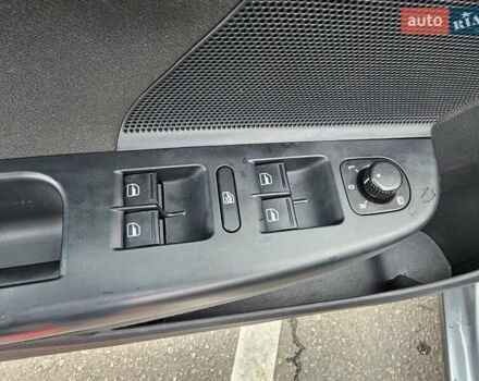 Серый Фольксваген Гольф, объемом двигателя 1.39 л и пробегом 266 тыс. км за 9000 $, фото 35 на Automoto.ua