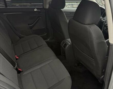 Серый Фольксваген Гольф, объемом двигателя 1.6 л и пробегом 270 тыс. км за 8300 $, фото 1 на Automoto.ua