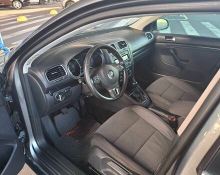 Серый Фольксваген Гольф, объемом двигателя 1.6 л и пробегом 273 тыс. км за 7500 $, фото 12 на Automoto.ua