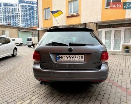 Серый Фольксваген Гольф, объемом двигателя 1.97 л и пробегом 300 тыс. км за 9200 $, фото 5 на Automoto.ua