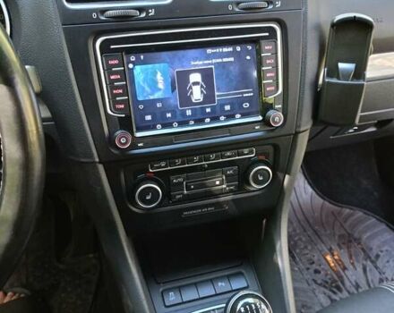 Серый Фольксваген Гольф, объемом двигателя 1.6 л и пробегом 233 тыс. км за 8800 $, фото 4 на Automoto.ua