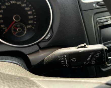 Серый Фольксваген Гольф, объемом двигателя 1.6 л и пробегом 333 тыс. км за 7500 $, фото 15 на Automoto.ua