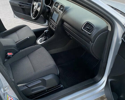 Серый Фольксваген Гольф, объемом двигателя 1.6 л и пробегом 198 тыс. км за 8200 $, фото 24 на Automoto.ua