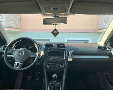 Серый Фольксваген Гольф, объемом двигателя 1.6 л и пробегом 263 тыс. км за 7350 $, фото 5 на Automoto.ua