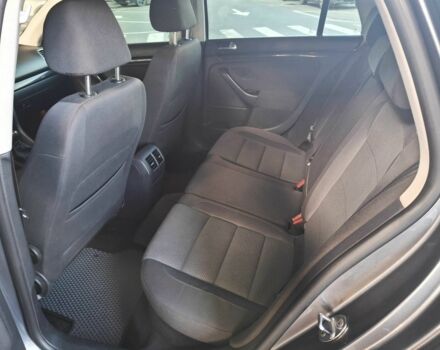 Серый Фольксваген Гольф, объемом двигателя 1.6 л и пробегом 273 тыс. км за 7500 $, фото 13 на Automoto.ua