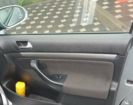 Серый Фольксваген Гольф, объемом двигателя 1.6 л и пробегом 189 тыс. км за 9200 $, фото 10 на Automoto.ua