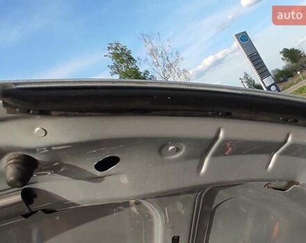 Серый Фольксваген Гольф, объемом двигателя 1.6 л и пробегом 257 тыс. км за 8000 $, фото 28 на Automoto.ua