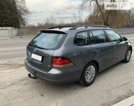 Сірий Фольксваген Гольф, об'ємом двигуна 1.6 л та пробігом 305 тис. км за 7900 $, фото 5 на Automoto.ua