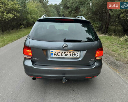 Фольксваген Гольф 2012 у Луцьку на Automoto.ua Сірий Фольксваген Гольф, об'ємом двигуна 1.6 л та пробігом 282 тис. км за 8999 $, фото 5 на Automoto.ua