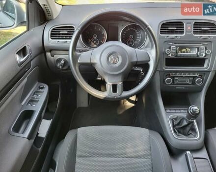 Серый Фольксваген Гольф, объемом двигателя 1.4 л и пробегом 202 тыс. км за 7800 $, фото 21 на Automoto.ua