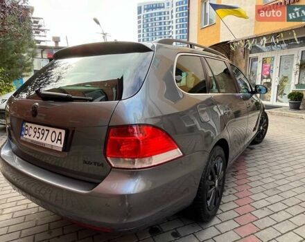 Серый Фольксваген Гольф, объемом двигателя 1.97 л и пробегом 300 тыс. км за 9200 $, фото 7 на Automoto.ua