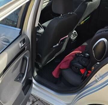 Сірий Фольксваген Гольф, об'ємом двигуна 1.6 л та пробігом 274 тис. км за 7800 $, фото 11 на Automoto.ua