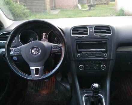 Серый Фольксваген Гольф, объемом двигателя 1.2 л и пробегом 179 тыс. км за 8714 $, фото 4 на Automoto.ua