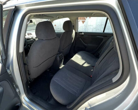 Сірий Фольксваген Гольф, об'ємом двигуна 1.6 л та пробігом 240 тис. км за 7500 $, фото 9 на Automoto.ua