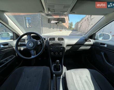 Сірий Фольксваген Гольф, об'ємом двигуна 1.6 л та пробігом 240 тис. км за 7500 $, фото 14 на Automoto.ua