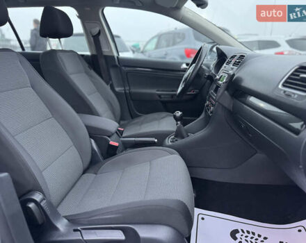 Сірий Фольксваген Гольф, об'ємом двигуна 1.6 л та пробігом 220 тис. км за 7950 $, фото 36 на Automoto.ua