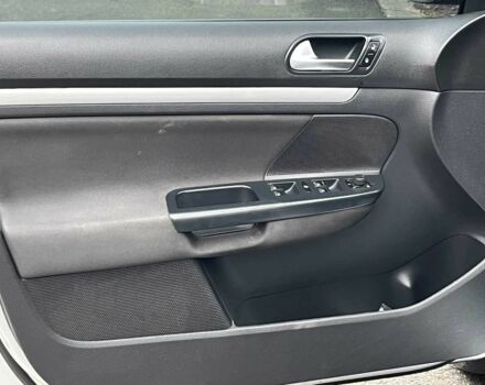 Сірий Фольксваген Гольф, об'ємом двигуна 1.4 л та пробігом 267 тис. км за 6390 $, фото 8 на Automoto.ua