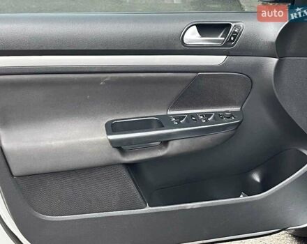 Сірий Фольксваген Гольф, об'ємом двигуна 1.4 л та пробігом 267 тис. км за 6390 $, фото 14 на Automoto.ua