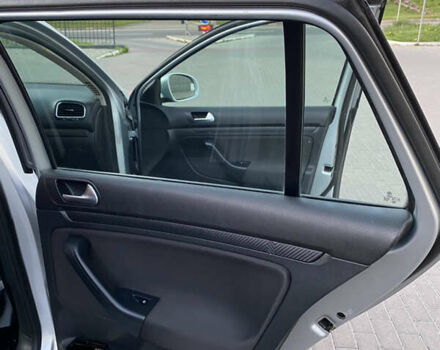 Серый Фольксваген Гольф, объемом двигателя 1.6 л и пробегом 198 тыс. км за 8200 $, фото 17 на Automoto.ua