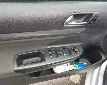 Серый Фольксваген Гольф, объемом двигателя 1.6 л и пробегом 189 тыс. км за 9200 $, фото 17 на Automoto.ua