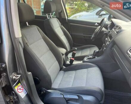 Серый Фольксваген Гольф, объемом двигателя 1.97 л и пробегом 302 тыс. км за 9000 $, фото 34 на Automoto.ua