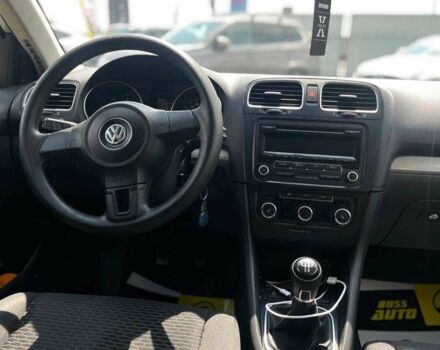 Серый Фольксваген Гольф, объемом двигателя 1.6 л и пробегом 333 тыс. км за 7500 $, фото 16 на Automoto.ua