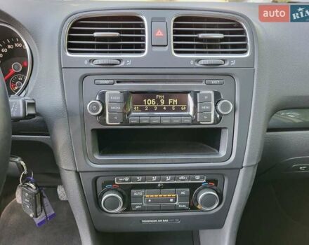 Серый Фольксваген Гольф, объемом двигателя 1.4 л и пробегом 202 тыс. км за 7800 $, фото 24 на Automoto.ua