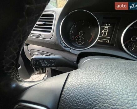 Серый Фольксваген Гольф, объемом двигателя 1.97 л и пробегом 300 тыс. км за 9200 $, фото 24 на Automoto.ua