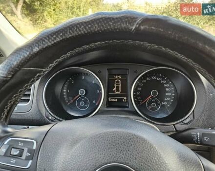 Сірий Фольксваген Гольф, об'ємом двигуна 1.6 л та пробігом 243 тис. км за 8200 $, фото 1 на Automoto.ua