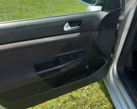 Серый Фольксваген Гольф, объемом двигателя 1.6 л и пробегом 198 тыс. км за 7100 $, фото 27 на Automoto.ua