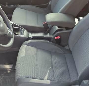 Сірий Фольксваген Гольф, об'ємом двигуна 1.6 л та пробігом 274 тис. км за 7800 $, фото 14 на Automoto.ua