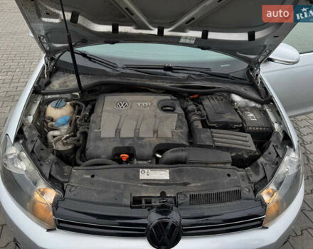Серый Фольксваген Гольф, объемом двигателя 1.6 л и пробегом 315 тыс. км за 7500 $, фото 11 на Automoto.ua